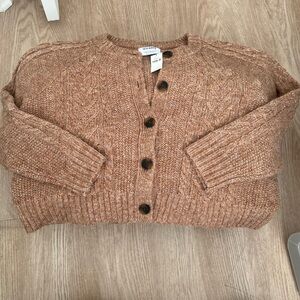 Cropped Women’s Knit Cardigan -New With Tags - Size Large
